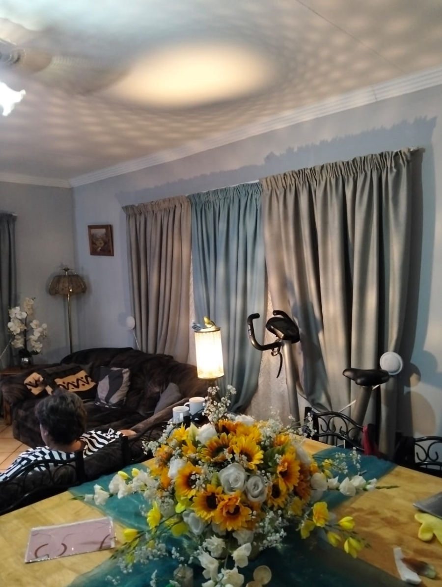 3 Bedroom Property for Sale in Beaconsfield Northern Cape